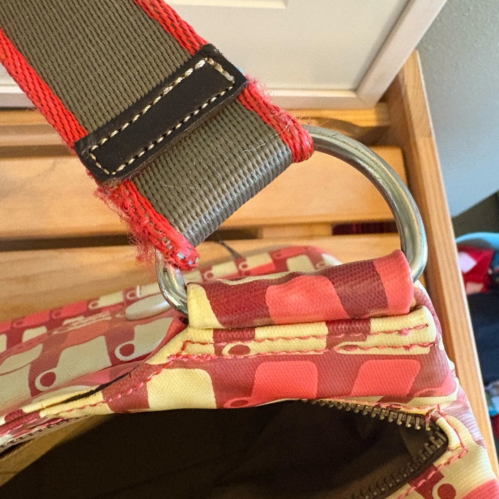 Orla Kiely Teacups Purse - Picture 9 of 10